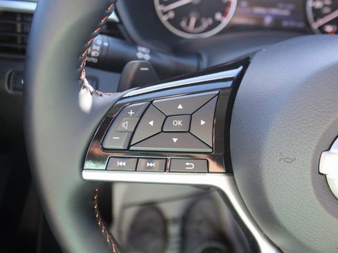 Used 2025 Nissan Altima 2.5 SR image 13