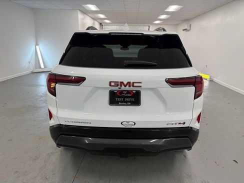 New 2026 GMC Terrain AT4 image 7
