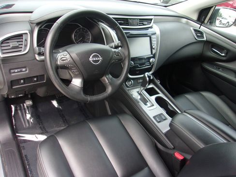 Used 2023 Nissan Murano SV image 11