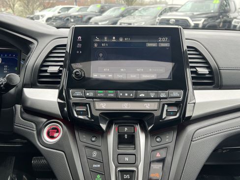 Used 2024 Honda Odyssey Sport image 18