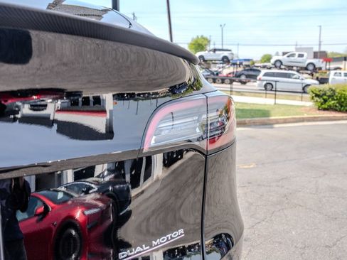 Used 2023 Tesla Model Y Performance image 26