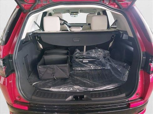 New 2025 Land Rover Discovery Sport S image 12