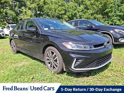 Used 2025 Volkswagen Jetta SE
