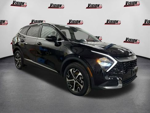 Used 2023 Kia Sportage EX image 3