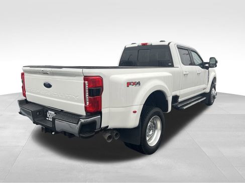 Used 2023 Ford F450 Lariat w/ Tow Technology Package image 5