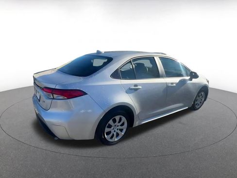 Used 2025 Toyota Corolla LE image 15
