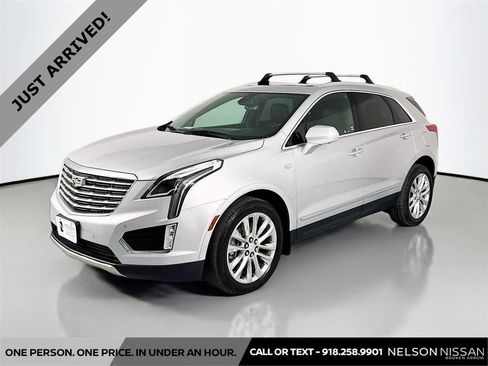 Used 2017 Cadillac XT5 Platinum image 1