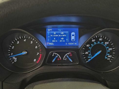 Used 2014 Ford Focus SE w/ SE Winter Package FWD image 9