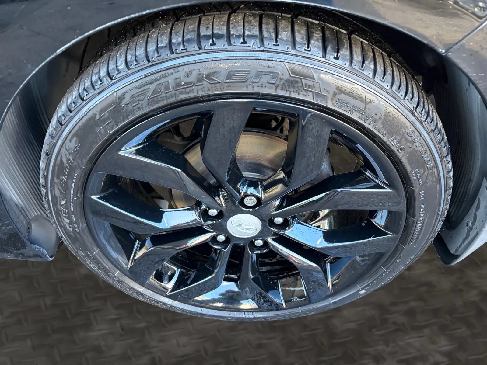 Used 2013 Hyundai Veloster w/ Style Pkg FWD image 38
