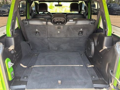 Used 2019 Jeep Wrangler Unlimited Sahara AWD/4WD image 29