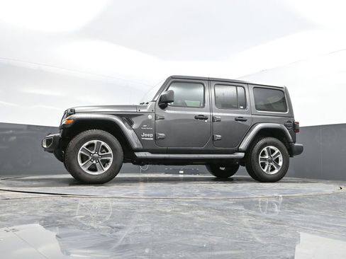 Used 2020 Jeep Wrangler Unlimited Sahara image 36