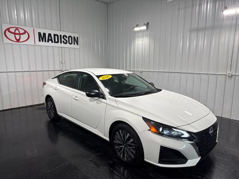 Used 2026 Nissan Altima 2.5 SV AWD/4WD image 4