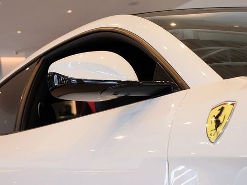 Certified 2018 Ferrari GTC4Lusso V12 image 14