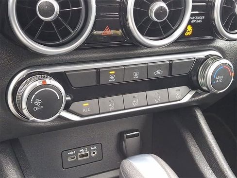 Used 2022 Nissan Sentra SV w/ Trunk Package image 19