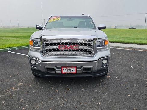 Used 2015 GMC Sierra 1500 SLT w/ SLT Crew Cab Value Package image 2