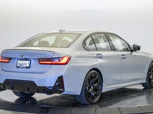 Used 2026 BMW 330i Sedan w/ M Sport Package RWD image 5