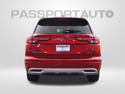 Used 2024 Mitsubishi Outlander SEL image 8