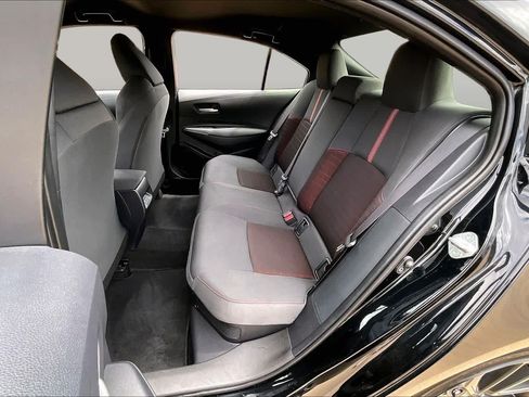 Used 2026 Toyota Corolla SE w/ SE Premium Package FWD image 19
