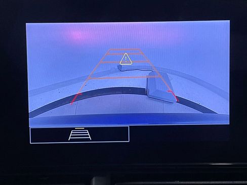 Used 2024 Chevrolet Trax LS w/ LS Convenience Package image 4