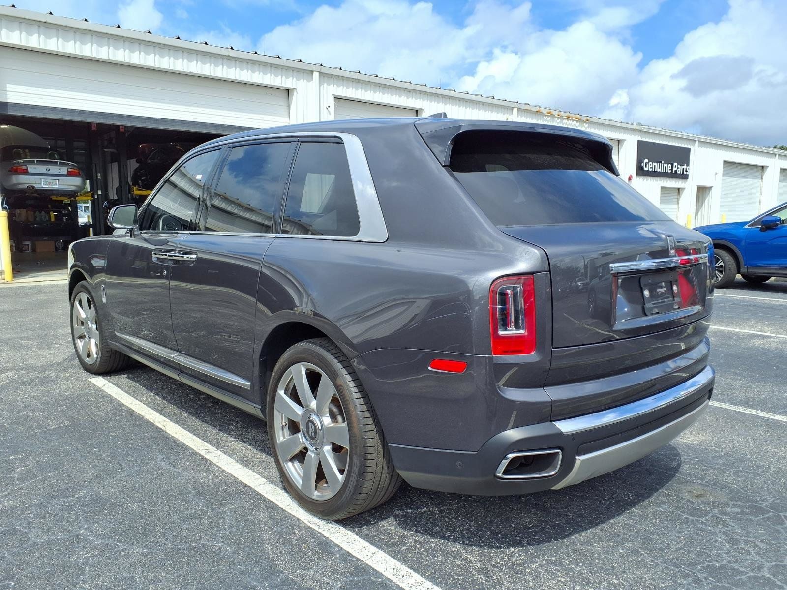 Used 2020 Rolls-Royce Cullinan AWD/4WD image 13