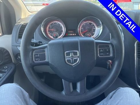 Used 2015 Dodge Grand Caravan SE w/ Quick Order Package 29E SE FWD image 6