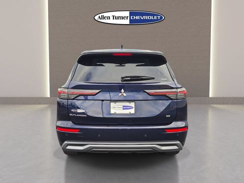 Used 2025 Mitsubishi Outlander AWD image 7