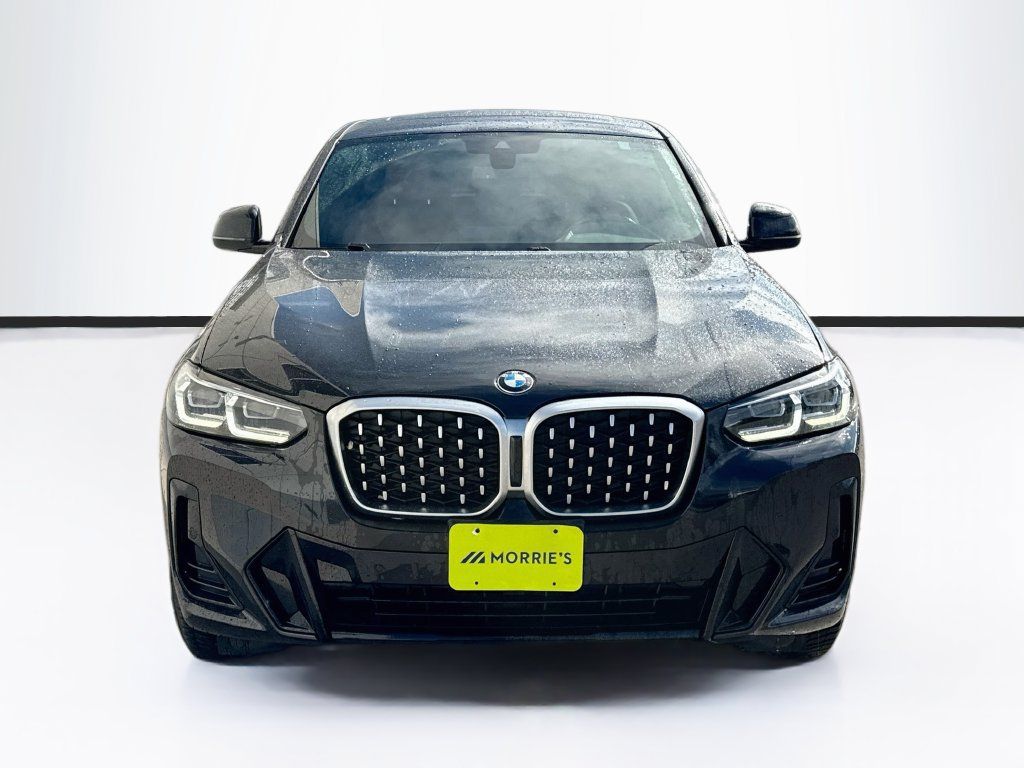 Used 2023 BMW X4 xDrive30i w/ M Sport Package AWD/4WD image 2