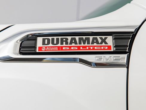 Used 2023 GMC Sierra 2500 Denali w/ Denali Ultimate Package AWD/4WD image 13