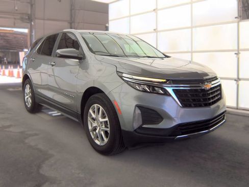Used 2023 Chevrolet Equinox LT FWD image 4