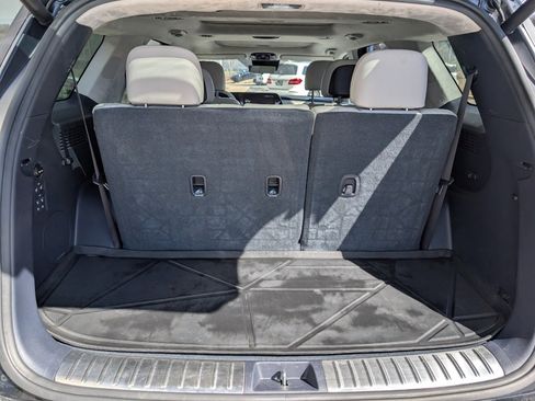 Used 2023 Hyundai Palisade Calligraphy image 34