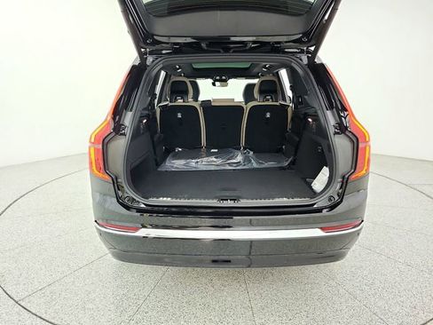 New 2026 Volvo XC90 B5 Core image 19
