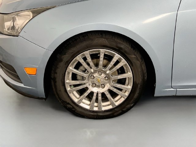 Used 2011 Chevrolet Cruze Eco FWD image 9