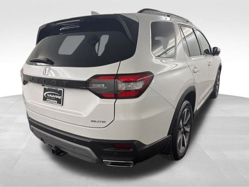 Used 2025 Honda Pilot Elite image 8