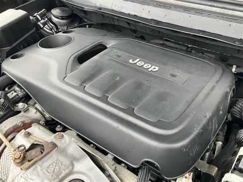 Used 2022 Jeep Cherokee Latitude Lux image 14