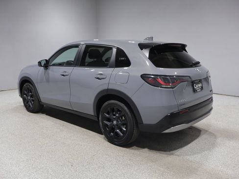 Used 2024 Honda HR-V Sport image 5