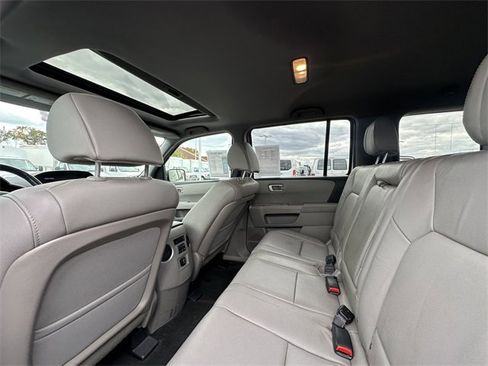 Used 2014 Honda Pilot EX-L image 18