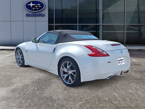 Used 2013 Nissan 370Z Touring w/ Sport Pkg image 4