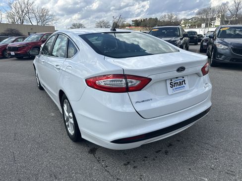 Used 2014 Ford Fusion SE w/ Equipment Group 202A image 5