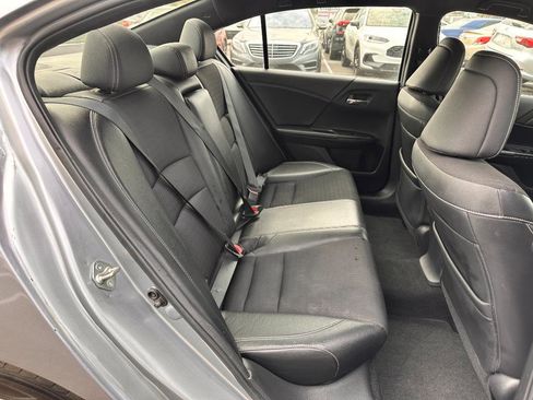 Used 2016 Honda Accord Sport image 17