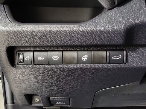 Used 2023 Toyota RAV4 XLE Premium AWD/4WD image 24