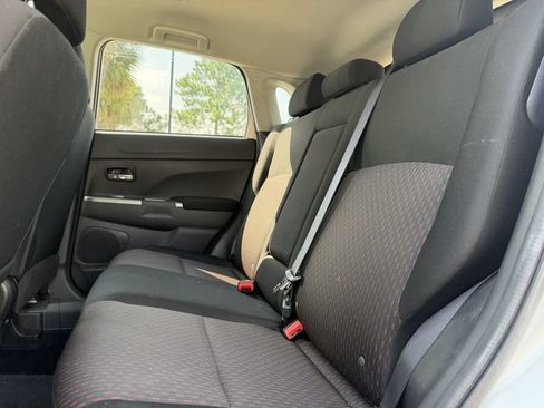 Used 2019 Mitsubishi Outlander Sport SE FWD image 21