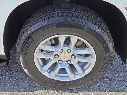Used 2025 Chevrolet Tahoe LT image 7