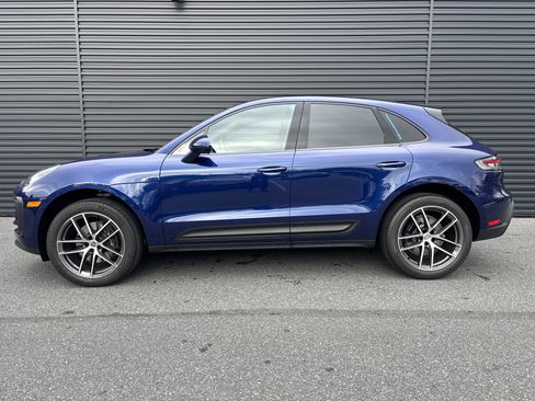 Used 2026 Porsche Macan image 2