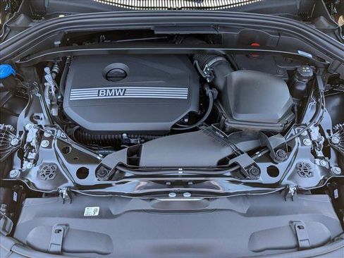 New 2026 BMW X2 xDrive28i AWD/4WD image 18