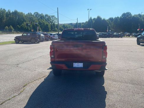 Used 2024 Chevrolet Colorado LT w/ LT Convenience Package III RWD image 4