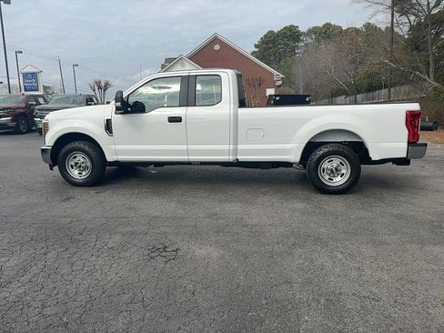 Used 2019 Ford F250 XL w/ XL Value Package image 8