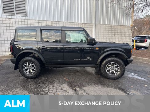 Used 2021 Ford Bronco Badlands image 4