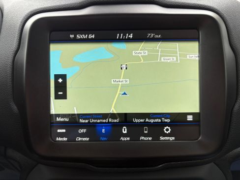 Used 2023 Jeep Renegade Latitude AWD/4WD image 22