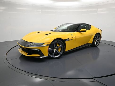 Used 2026 Ferrari 12Cilindri RWD image 40