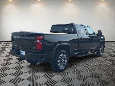 Used 2022 Chevrolet Silverado 2500 LTZ w/ Carhartt Edition AWD/4WD image 6